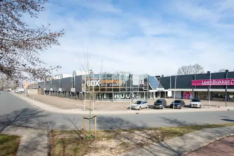 1145 m2 Showroom Winkelruimte Harderwijk Te Huur