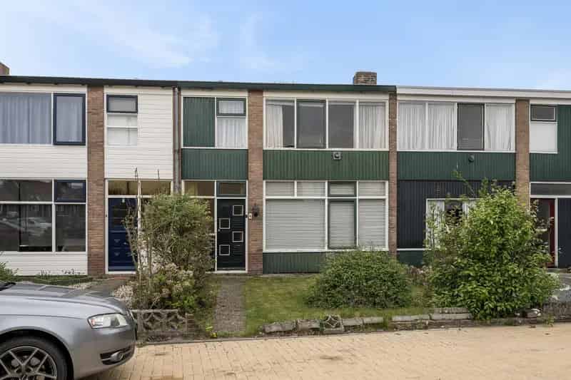 Ruime Tussenwoning 3 Slaapkamers Diepe Tuin Starters