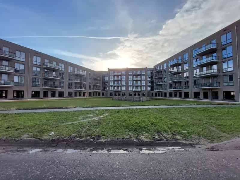 Luxe 55+ Appartement Gorinchem: Balkon Ensuite Badkamer