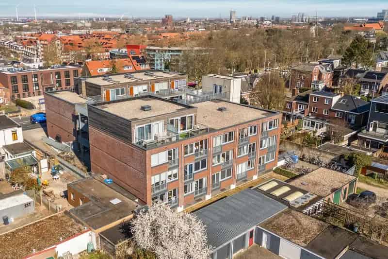 Appartement te koop Nijmegen Graafseweg: 3 kamers 78m2 begane grond parkeerplaats