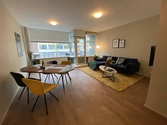 Luxe Appartement Rotterdam - 3 Slaapkamers - Balkon