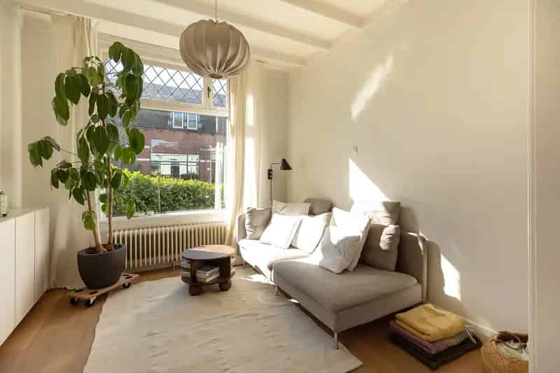 Huis te koop Hilversum: Ruime Hoekwoning Klein Rome