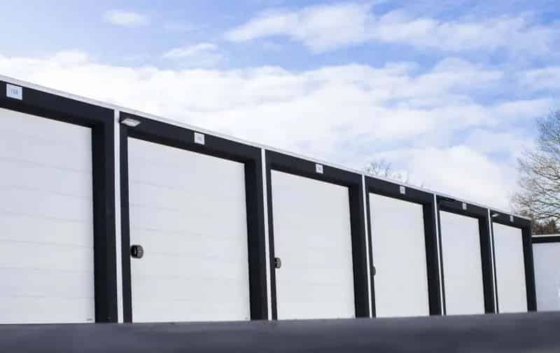 Garageboxen te Huur of Koop Oss - Opslag en Bedrijfsruimte