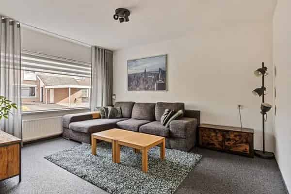 Ruime Tussenwoning De Heeg 4 Slaapkamers Zonnige Tuin