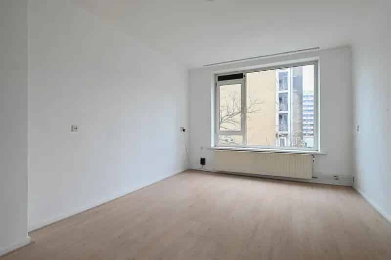 Modern Appartement Nabij Witte de Withstraat Rotterdam