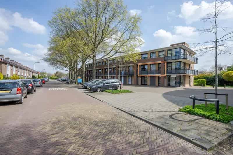 3-kamer appartement nabij centrum met lift en berging