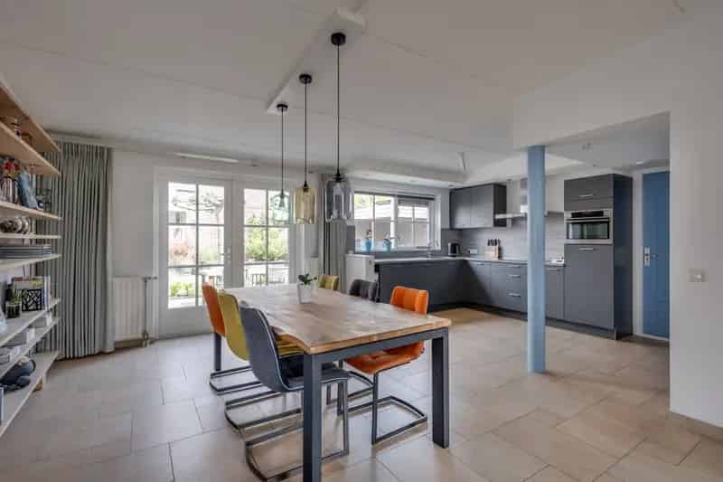 Huis te koop Deventer Steinvoorde 3 slaapkamers tuin zonnepanelen
