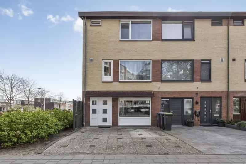 Ruime Drive In Hoekwoning Spijkenisse 141m2 5 Slaapkamers