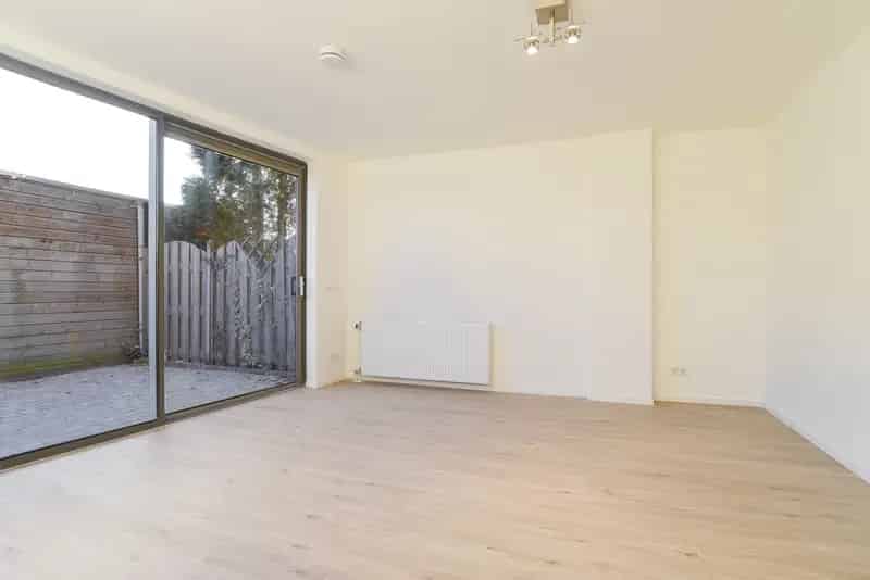 Studio met Privétuin in Almere