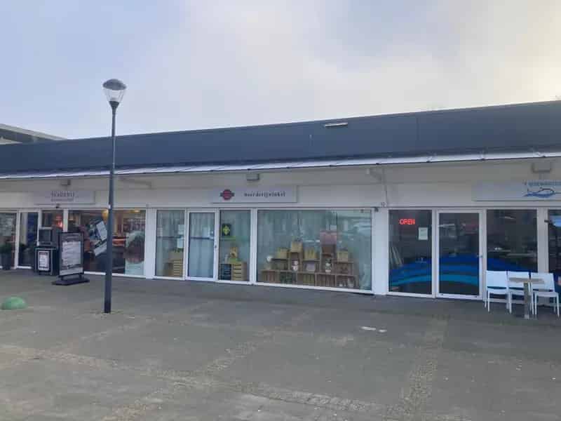 Winkel te huur Breda Heusdenhout 107m2 nabij AH