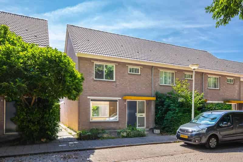 Ruime 4 Slaapkamers Huis Westervoort Nabij Voorzieningen