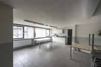 Bedrijfsruimte te huur Geldrop 220m2  Kantoor 145m2