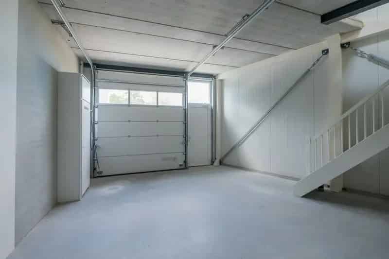 Bedrijfshal Leiden te koop: 91m² unit nabij station