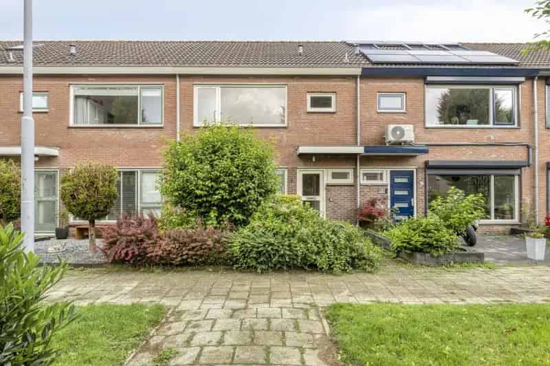 Royale Tussenwoning 4 Slaapkamers Heteren