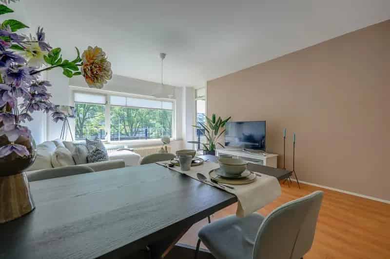Appartement Amstelveen Donau: 55m2 Balkon Lift