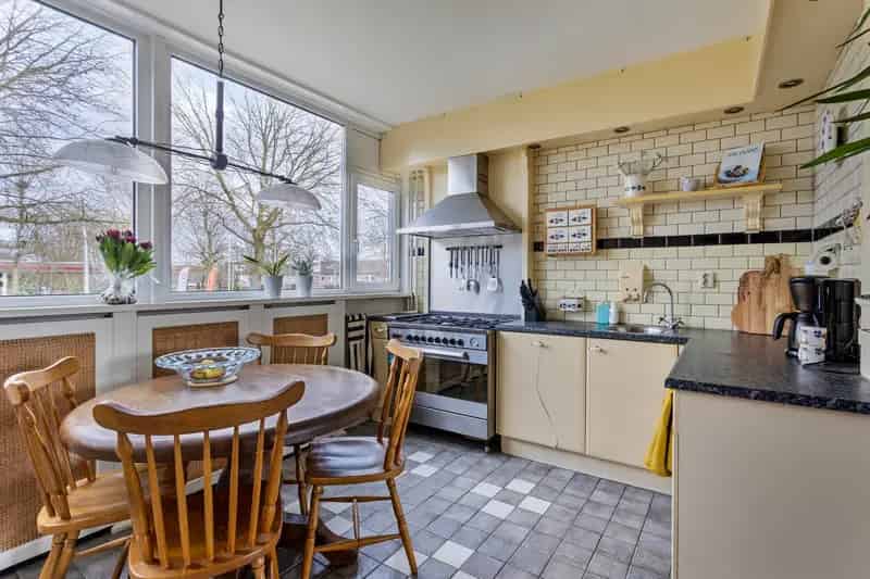 Tussenwoning Drunen te renoveren 2 slaapkamers grote garage