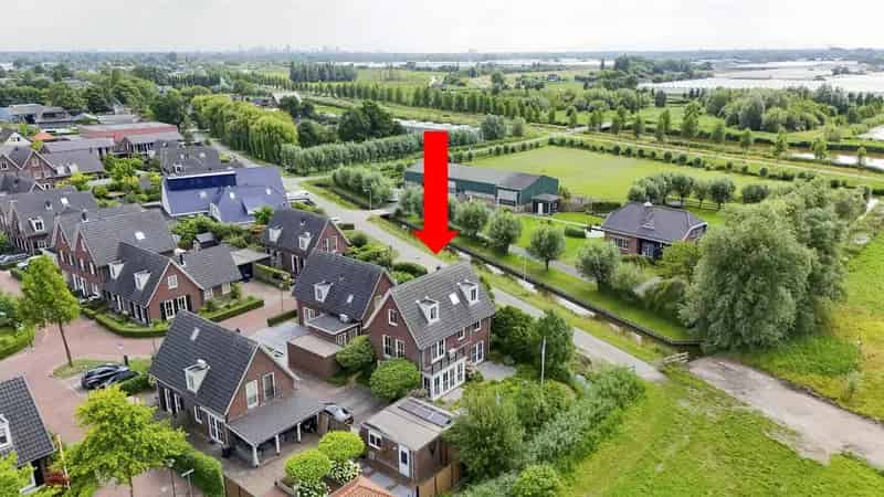 Vrijstaand Familiehuis Berkel en Rodenrijs 4 slaapkamers Grote Tuin