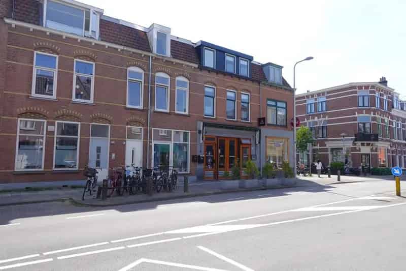 3-Kamer Maisonnette Tuinwijk Oost Ruim Dakterras Gemeubileerd