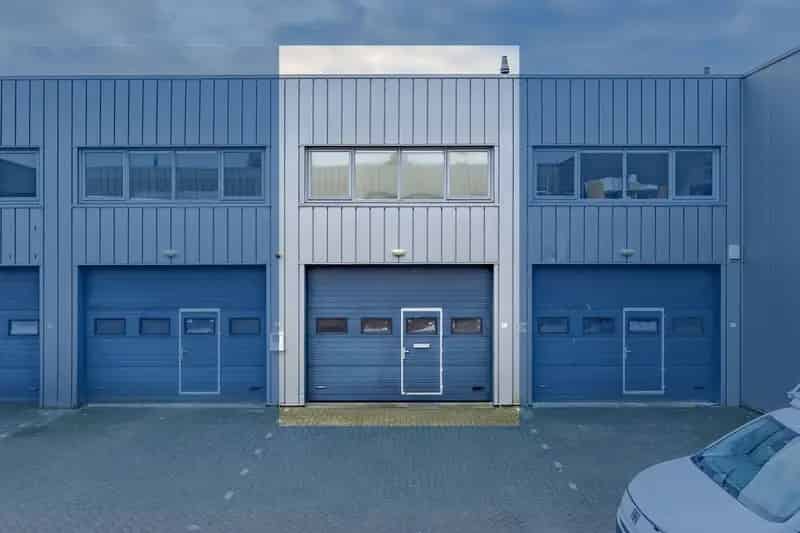 Bedrijfshal Nootdorp 74m2 te Koop