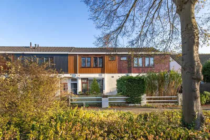 3 Slaapkamers Huis Leidschendam Nabij Openbaar Vervoer
