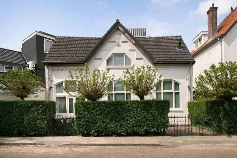 Ruime geschakelde woning Oranjebuurt volledig vernieuwd