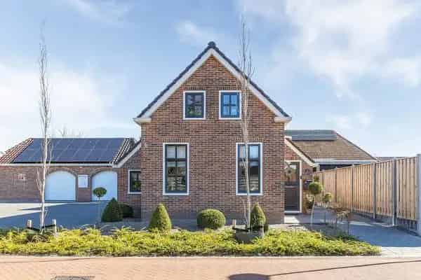 Gerenoveerde woning Siddeburen  Ruime garage Moderne keuken