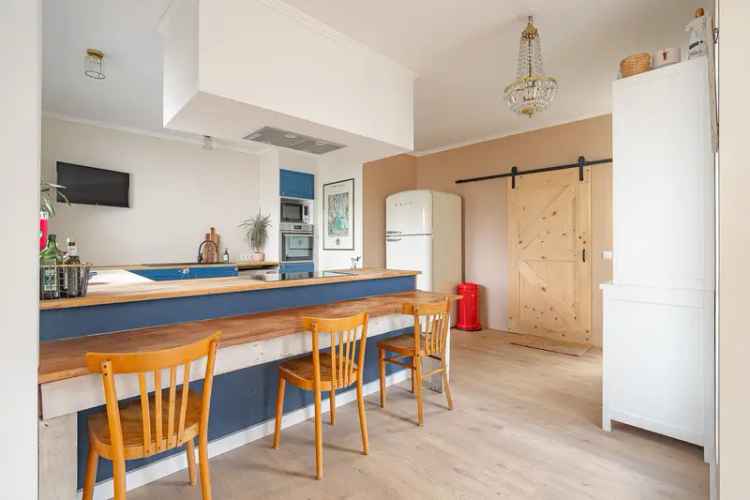 Ruime Halfvrijstaande Woning Maastricht 6 Slaapkamers Garage Tuin
