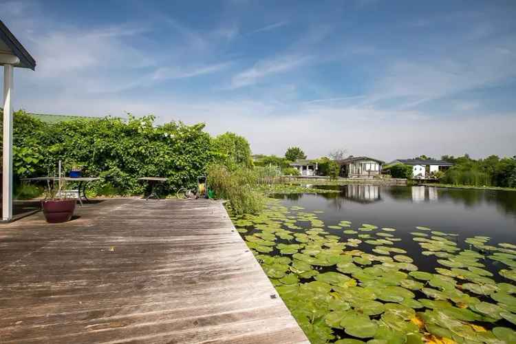 Bungalow Te Koop in Nederhorst den Berg, Noord-Holland