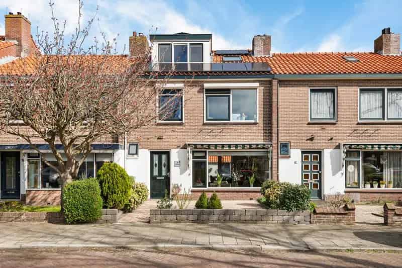 6 Kamer Eengezinswoning Katwijk Ruime Uitbouw Moderne Keuken 5 slaapkamers