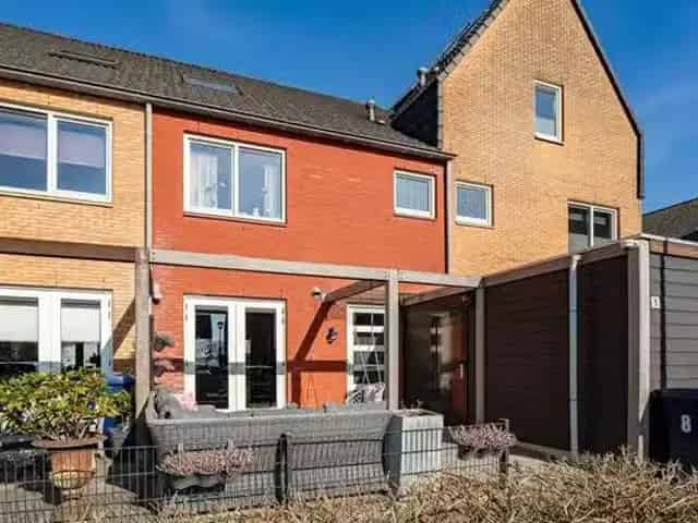 Huis te koop Den Haag 4 slaapkamers 129m2 2007