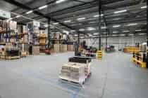 546 m2 Kantoor 4385 m2 Bedrijfsruimte te Huur Son