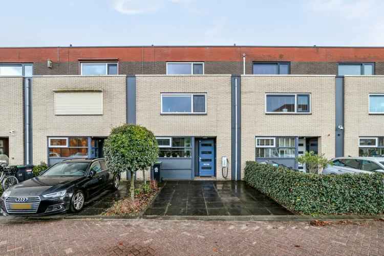 Ruime Eengezinswoning Esse Hoog Vier Slaapkamers Tuin Aan Het Water