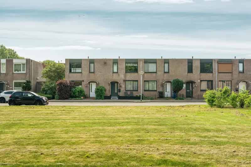 Tussenwoning Waterwijk Almere 3 slaapkamers tuin berging