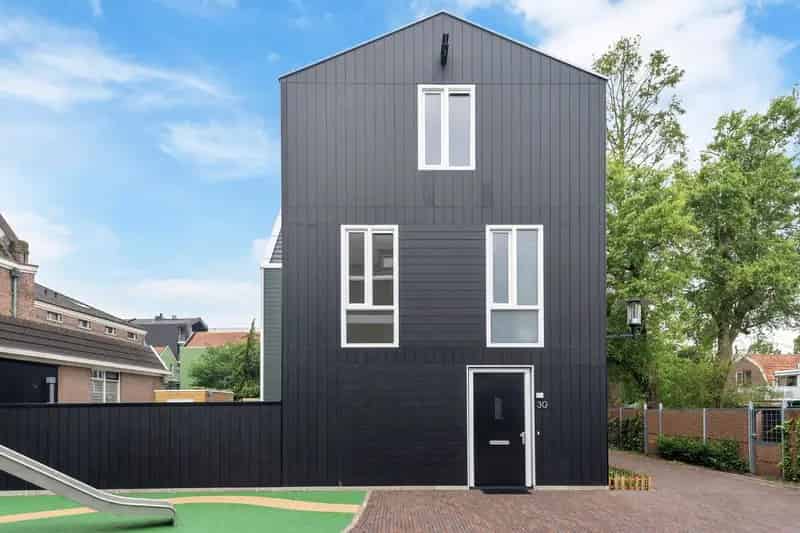 Huis te koop Zaandam: Luxe 4 Slaapkamers, A+++ Energielabel, Tuin