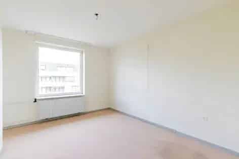 5 Kamer Huis 178m² in Beek met Bedrijfsruimte