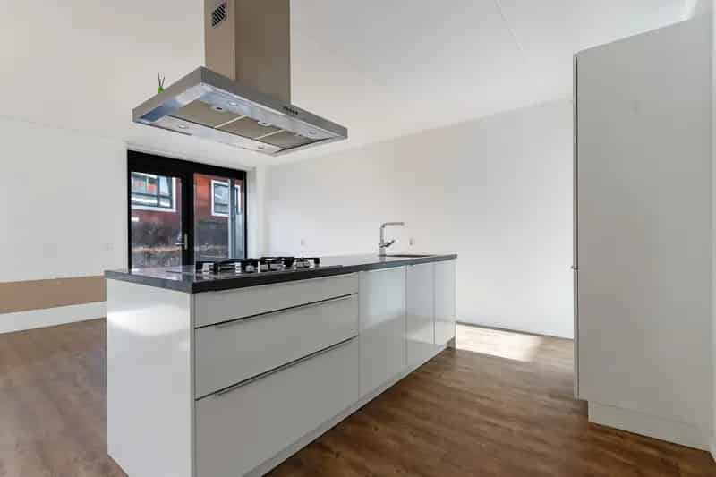 Appartement te koop Almere Haven begane grond 80m2 tuin zuidwesten