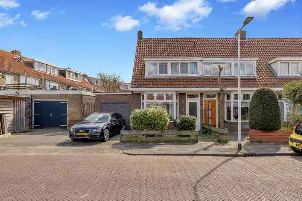 Ruime Hoekwoning Leeuwarden Bloemenbuurt Garage Tuin