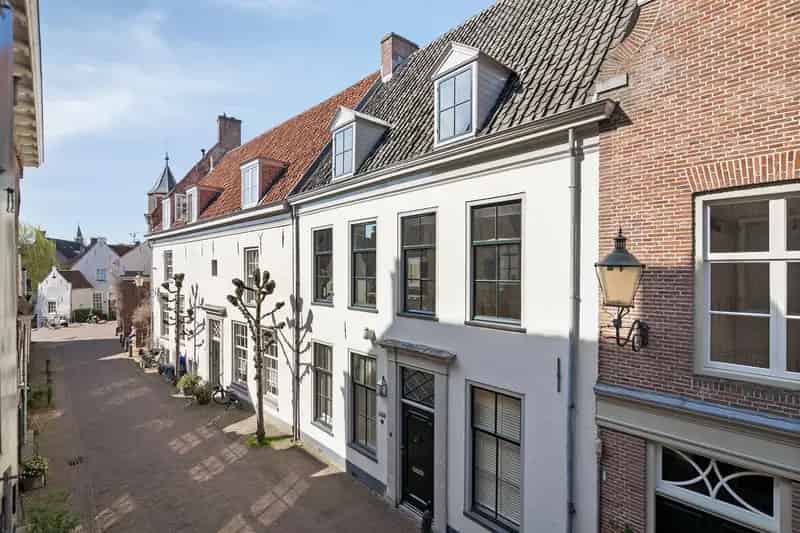 Amersfoort Muurhuizen 7 Slaapkamers Monumentale Woning Gracht Tuin