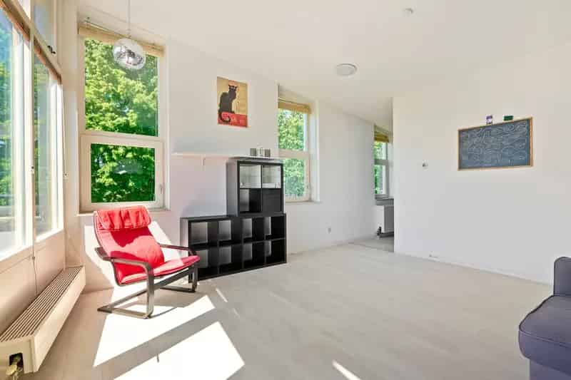 Amsterdam Noord Maisonnette 87m2 Zonnig Terras 2 slaapkamers