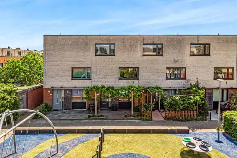 Huis te koop Den Haag Middenstip: 4 slaapkamers, tuin & dakterras