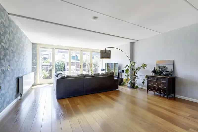 6 Kamer Eengezinswoning Vogelbuurt Ruime Tuin 5 Slaapkamers
