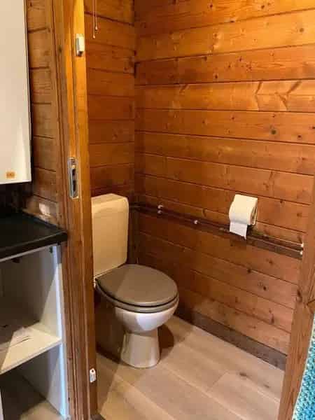 Te Huur: Ruim Huis 2 Slaapkamers Juni