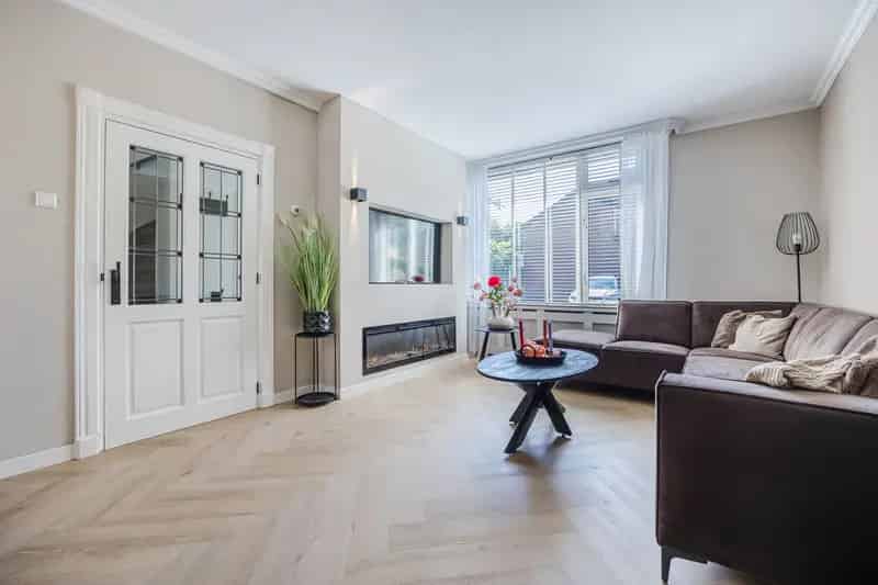 Huis te koop Oosterhout 4 slaapkamers moderne keuken tuin
