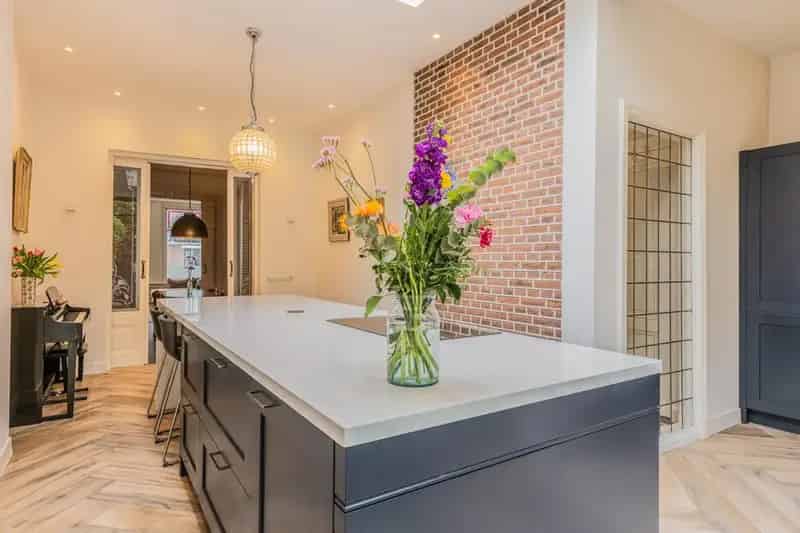 Herenhuis Arnhem Burgemeesterswijk 6 slaapkamers luxe keuken