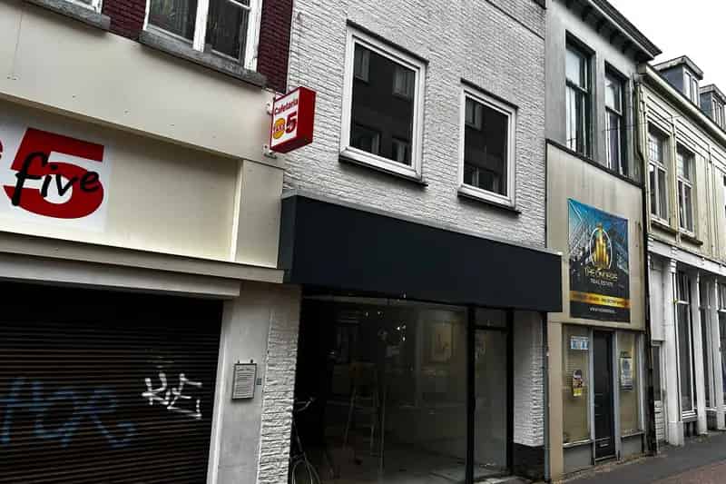 Winkel Tiel te Koop Weerstraat 7