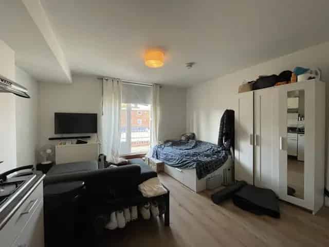 Kamer Arnhem Centrum Jansbinnensingel 24m2 1 september