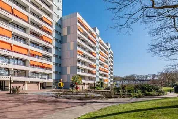 Holtlaan appartement 2e verdieping  Uitzicht Balkon Garage Berging