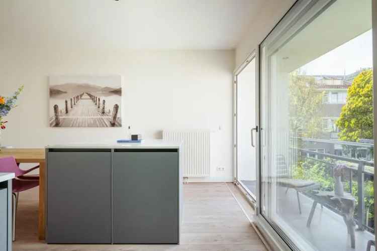 Appartement te koop Watergraafsmeer: 3 slaapkamers, 2 badkamers, 3 balkons