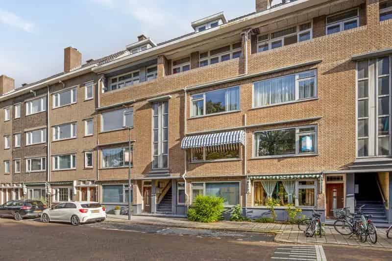 Appartement Julianalaan Schiedam 4 slaapkamers 2 Balkons