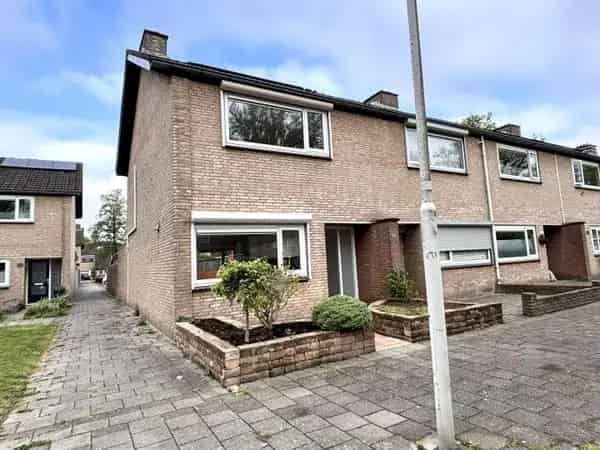 Huis Te Koop , 155, Azurietdijk, Roosendaal, Noord-Brabant